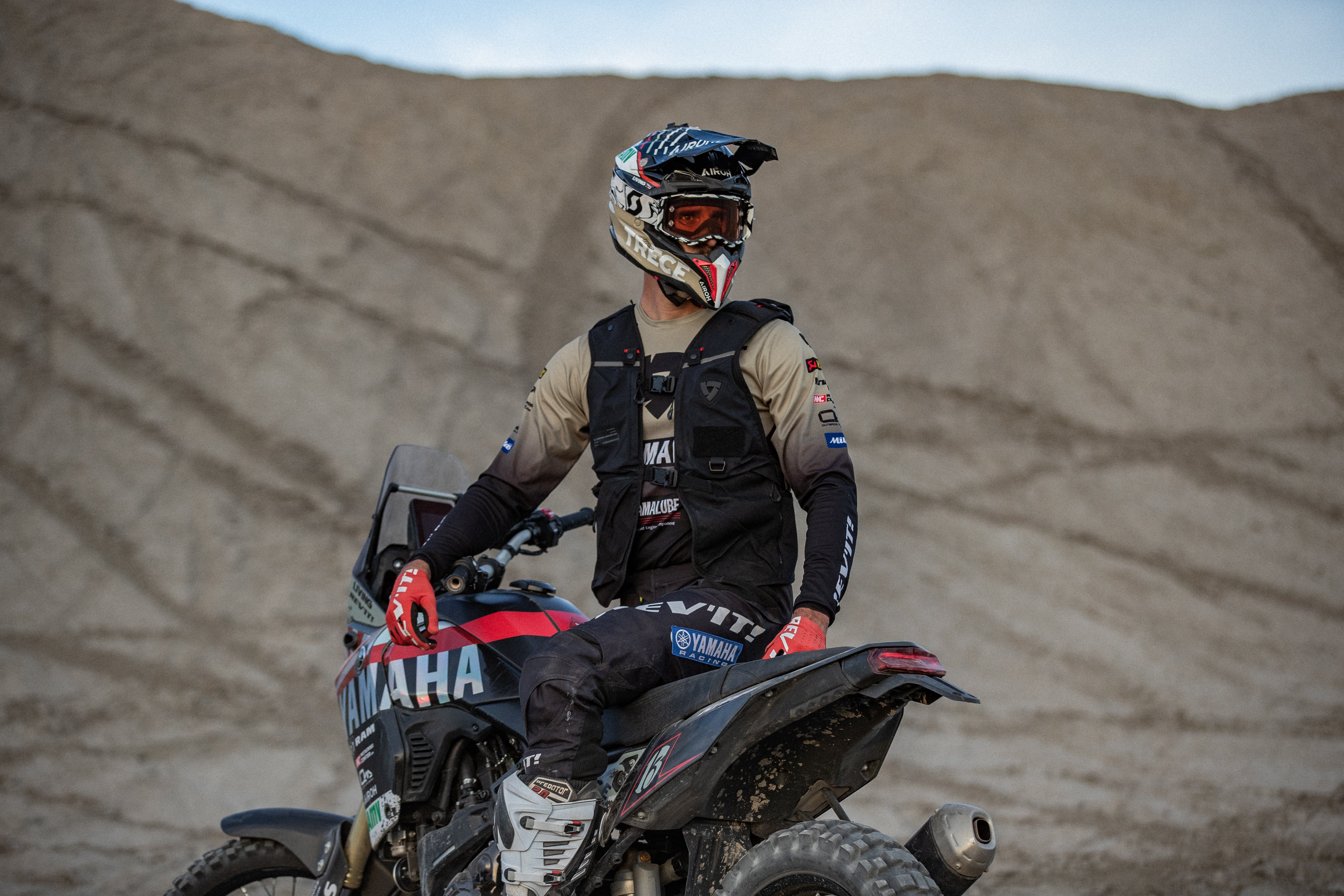 REV'IT! Trail Vest - Image 11