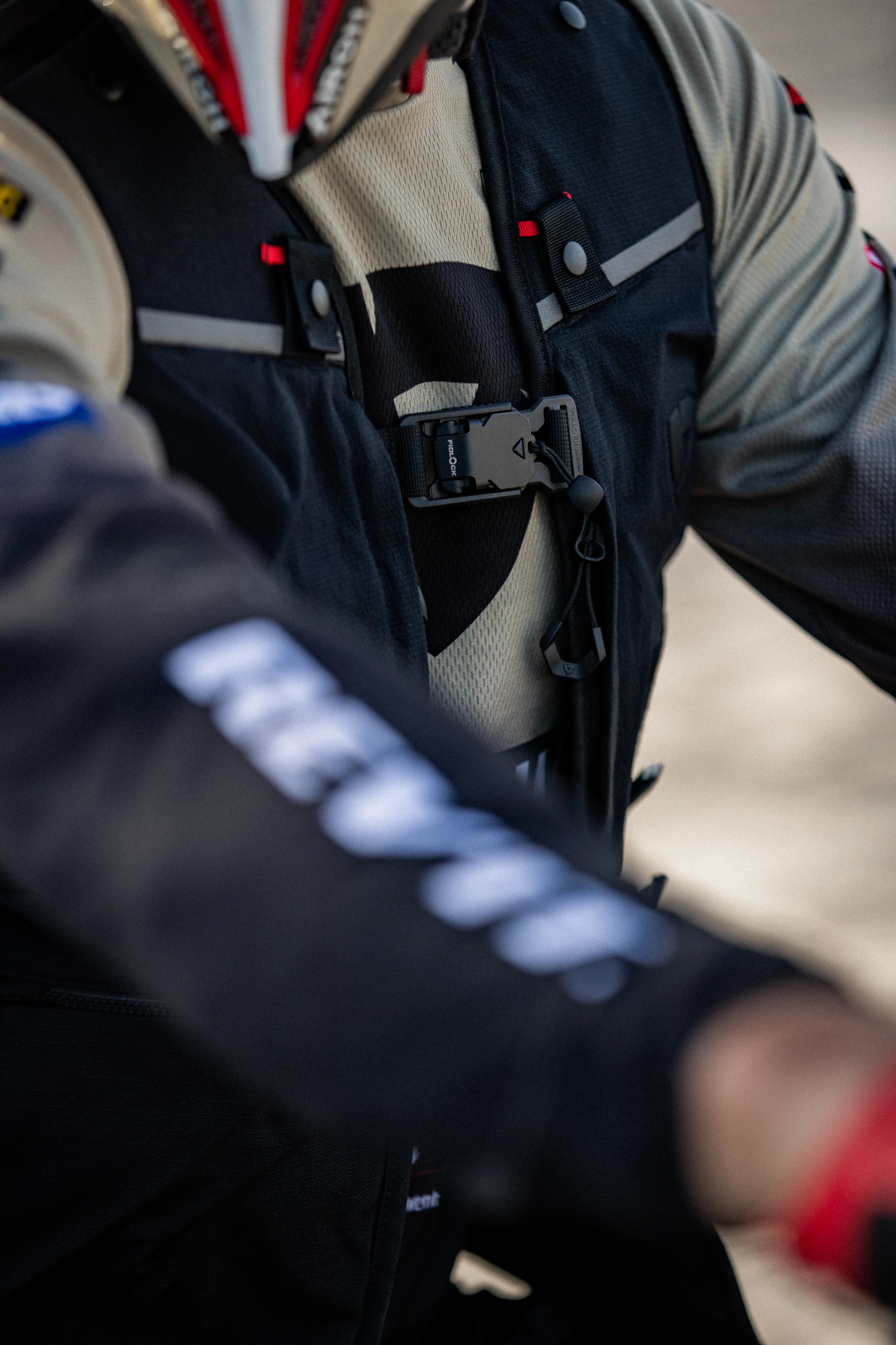 REV'IT! Trail Vest - Image 6
